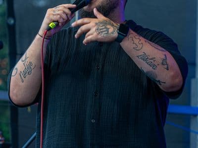 156.jpg