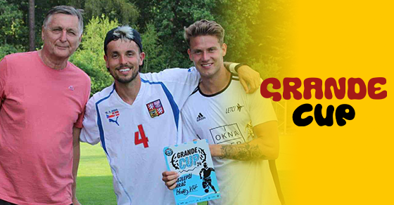 Grande Cup, dvě prasata a skluzavka po pivu? V Mimoni se slaví fotbal srdcem!